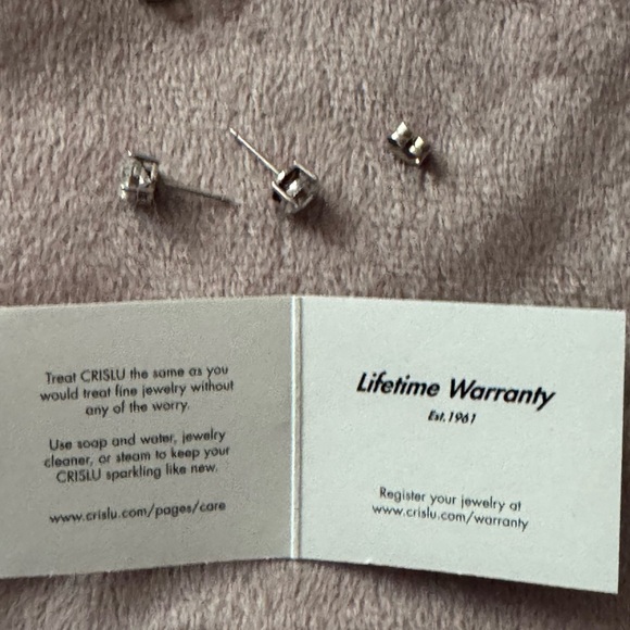 Diamond Stud Earrings Crislu 2ct Silver Cubic Zirconia Gift Box unworn - Picture 8 of 12